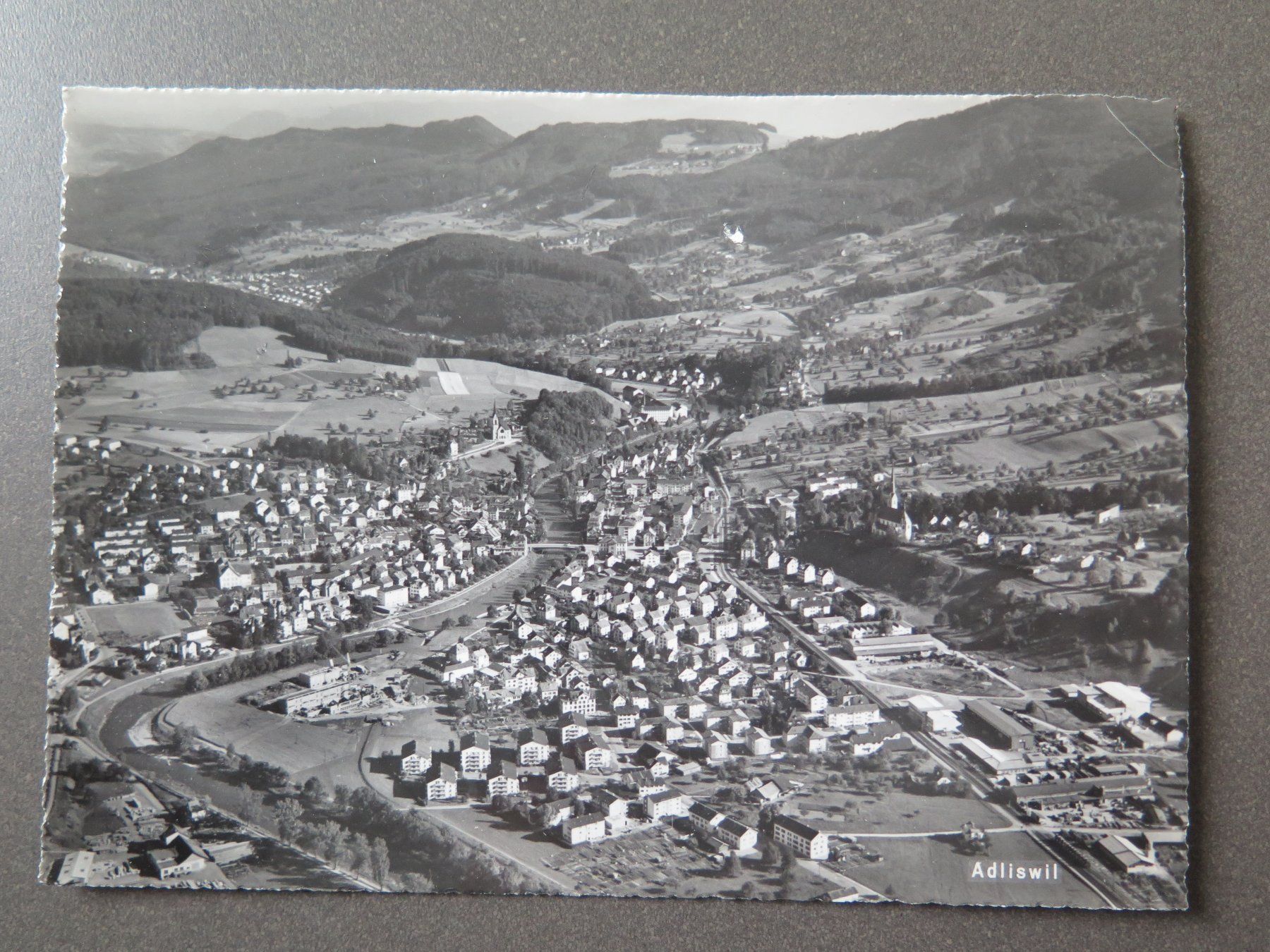 Cartoline postali: ADLISWIL - FLUGAUFNAHME – Usato da Wittenbach venduto da lipasal