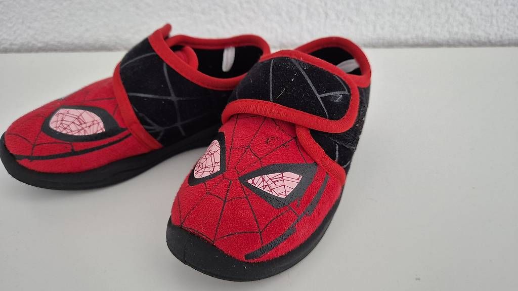 Scarpe per ragazzi: Finken "Spiderman" Gr. 26 – Usato da Schwarzenbach venduto da CurlySheep