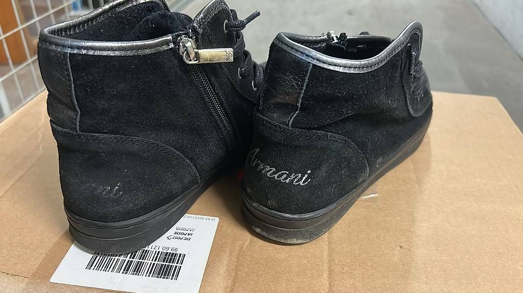 Chaussures femmes: Scarpe Armani – D'occasion à Bellinzona par SammlerTI 3