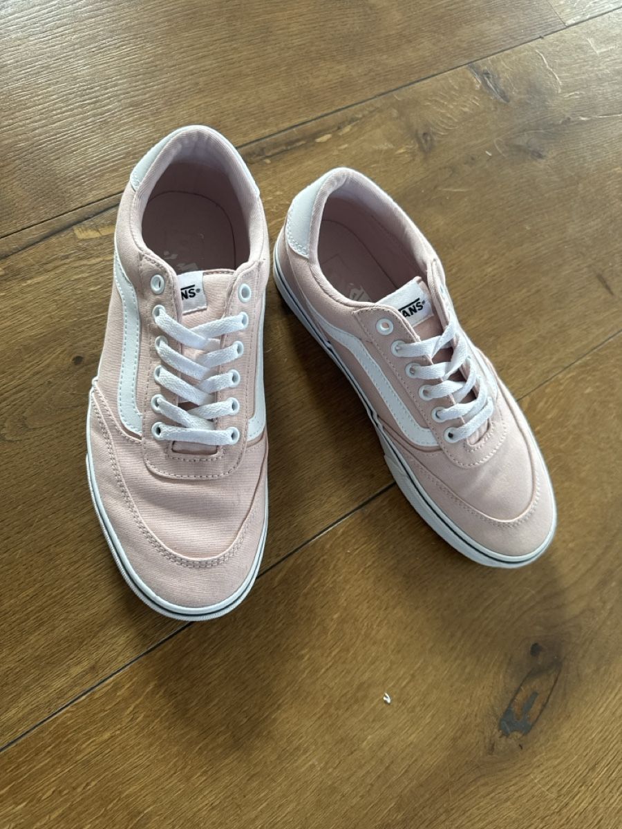 Vans Scarpe da donna: Vans Schuhe – Usato da Hellbühl venduto da lozi007