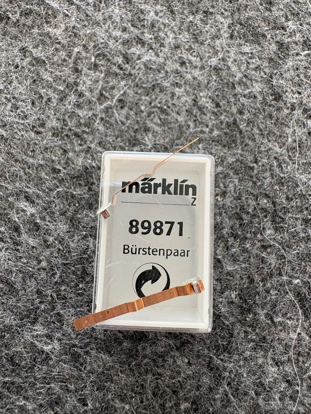 Märklin Modellini di ferrovie: Marklin Z 89871 Bürstenpaar – Nuovo e nell'imballaggio originale da Hauterive NE venduto da eriamch