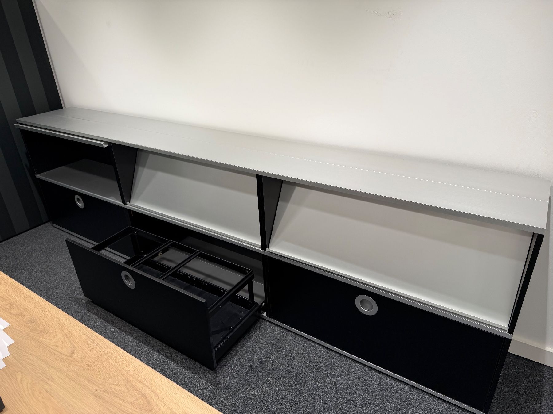 Lista Scaffali: Denz Sideboard D3 – Usato da Glattbrugg venduto da Preform 5