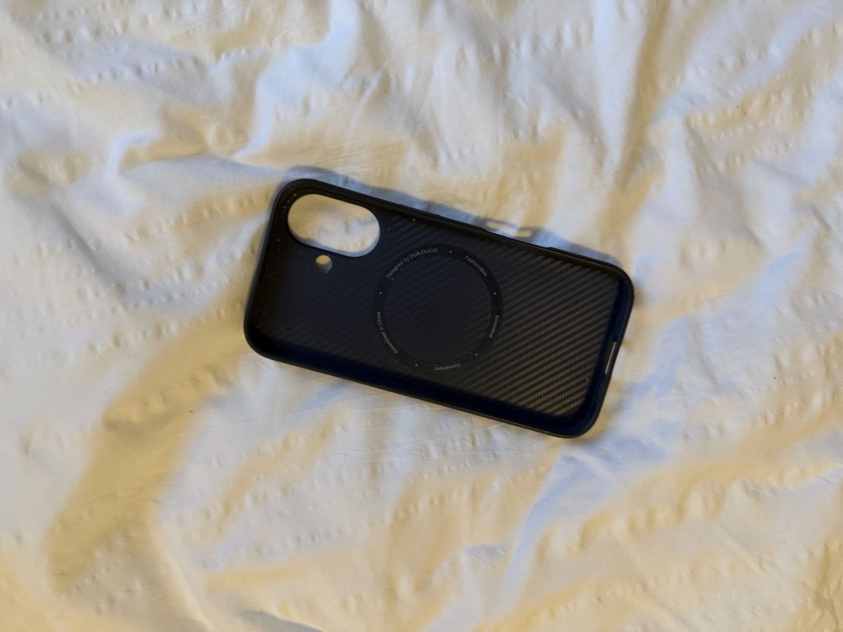 Apple Cover & Protezioni schermo: Handyhülle schwarz mit Ständer fast neu – Usato da Necker venduto da martin_zizou 1