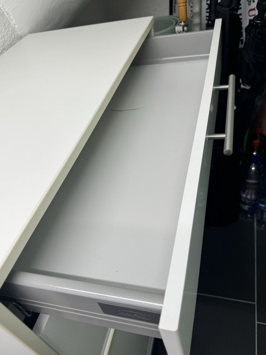 Cassettiere: Ikea Kommode weiss  sehr stabil – Usato da Oberweningen venduto da Jogi2 2