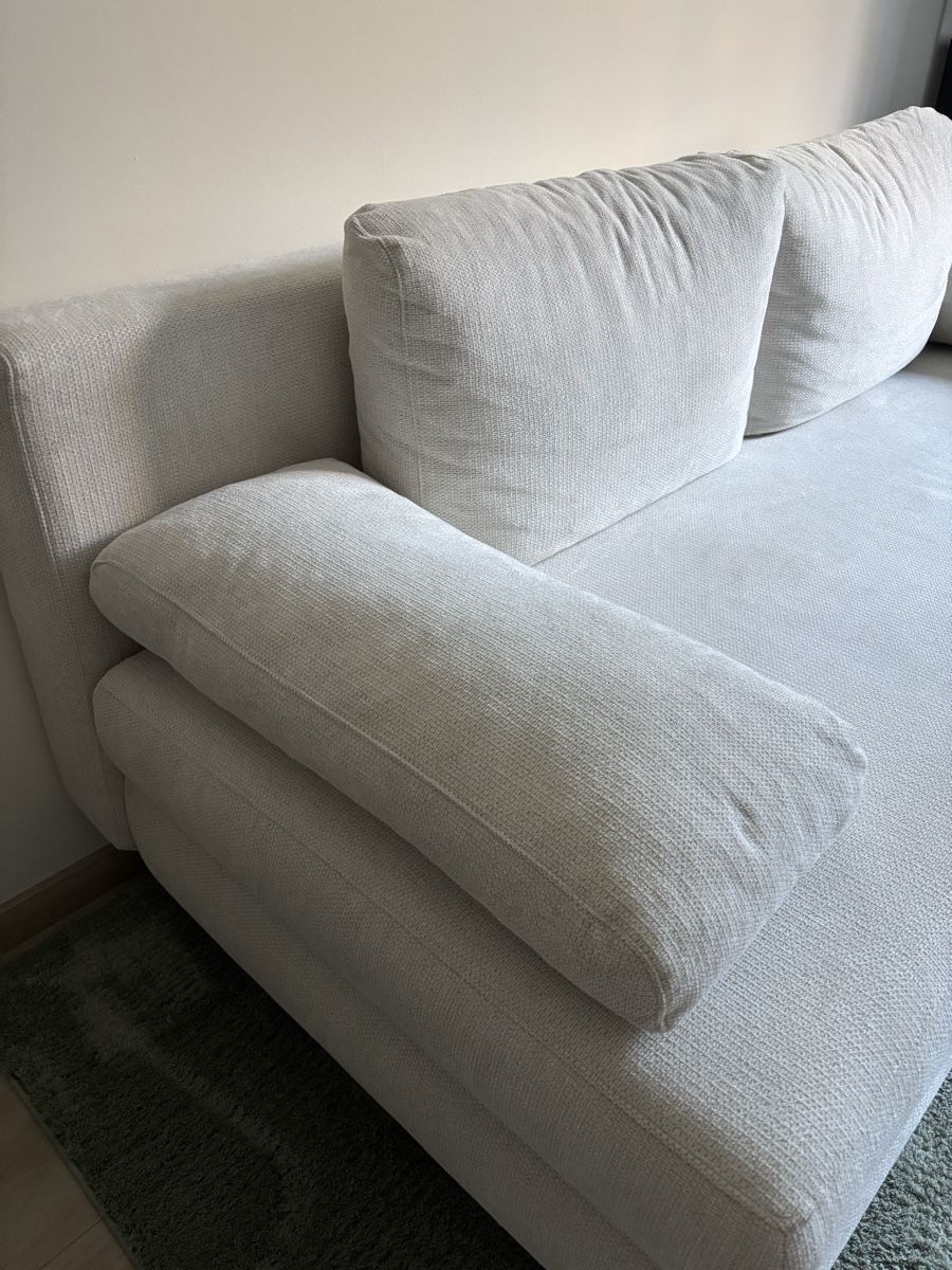 Divani: Fast unbenutzte Schlafcouch + Teppich – Nuovo (secondo la descrizione) da Zürich venduto da pau_ykq8 1