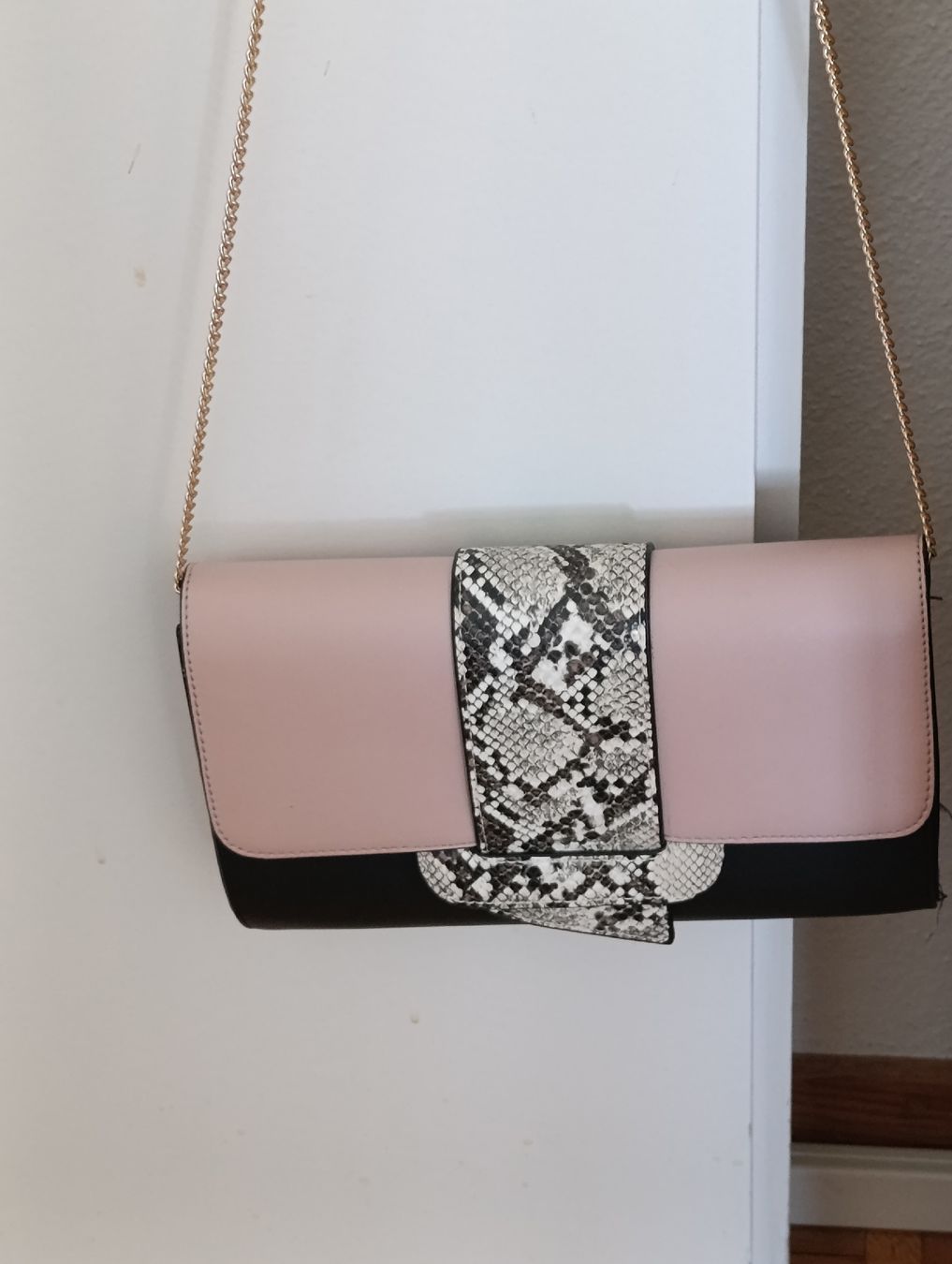 Borse da donna: Handtasche rosa,schwarz, weiss – Usato da Bellach venduto da TORA4 1