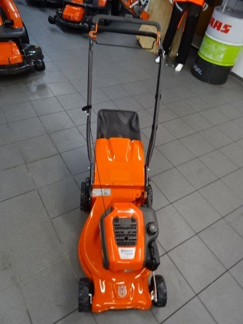Husqvarna Tagliaerba: Rasenmäher LC247S Husqvarna – Nuovo e nell'imballaggio originale da Rüegsbach venduto da HusqvarnaShop3418 3
