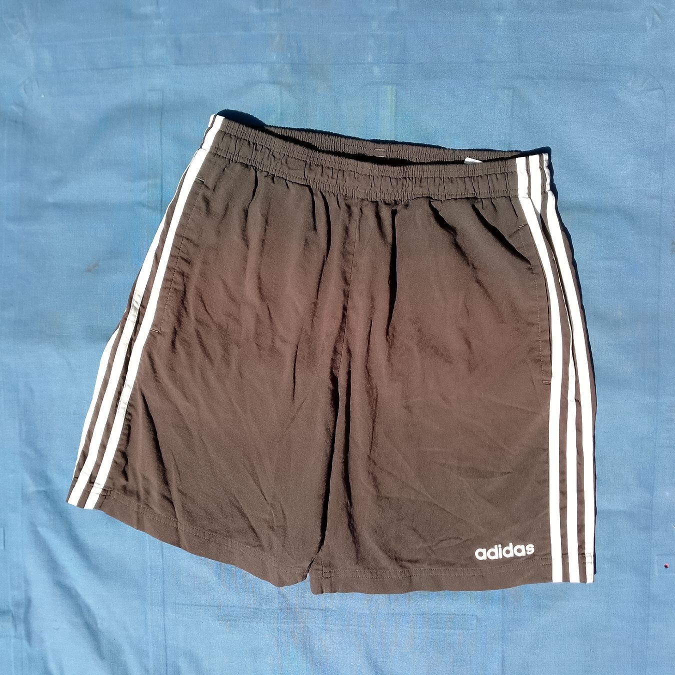 Adidas Pantalons: Adidas Shorts schwarz, Grösse M – D'occasion à Luzern par toenu23