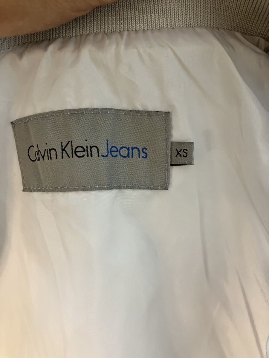 Calvin Klein Jacken: Jacke von Calvin Klein grösse xs – Gebraucht aus frauenfeld von Lahu8 6