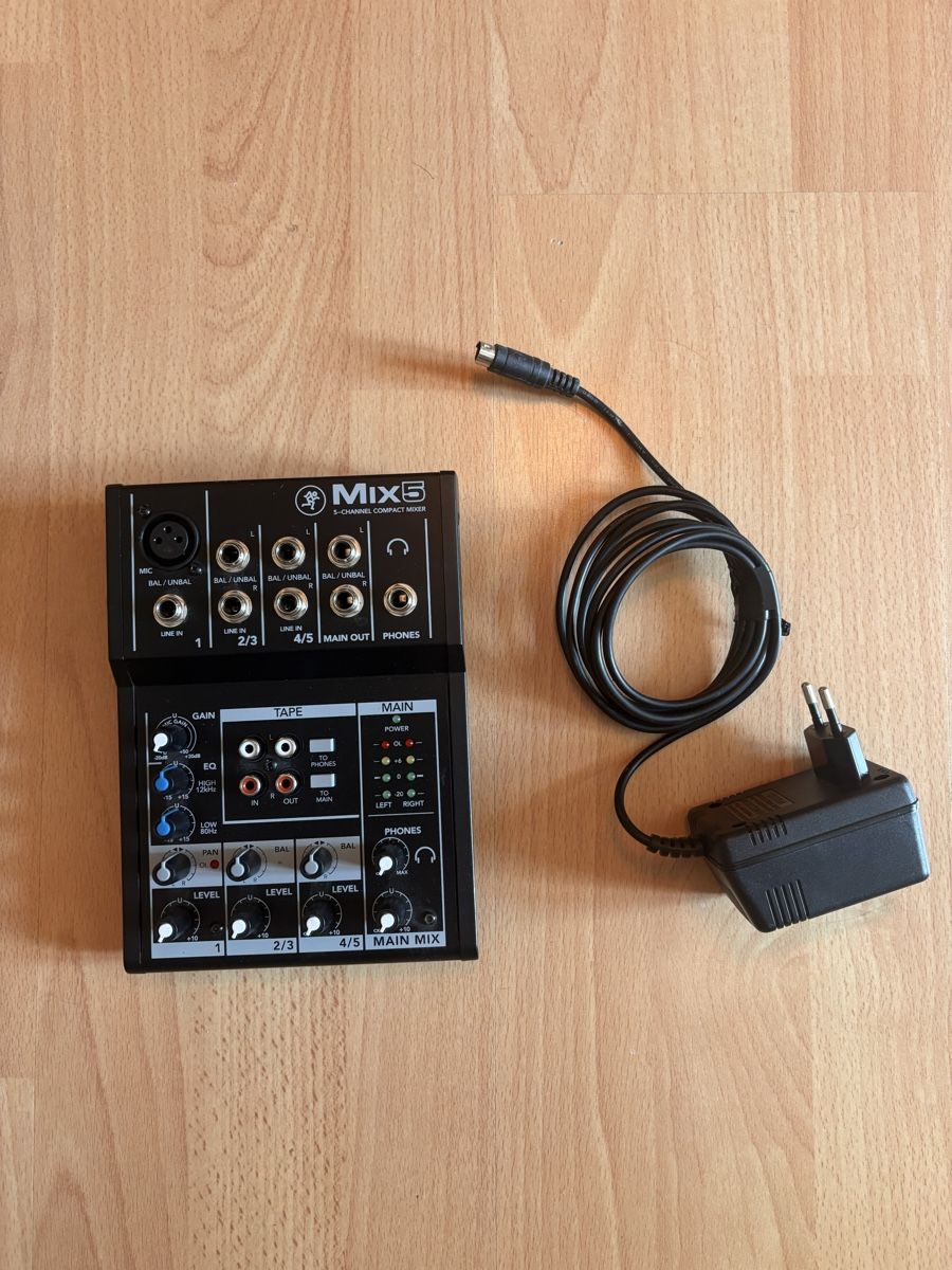 Mackie Console di mixaggio: Mackie Analog Mixer 5 Channel – Usato da Luven venduto da mat_6gx6 1