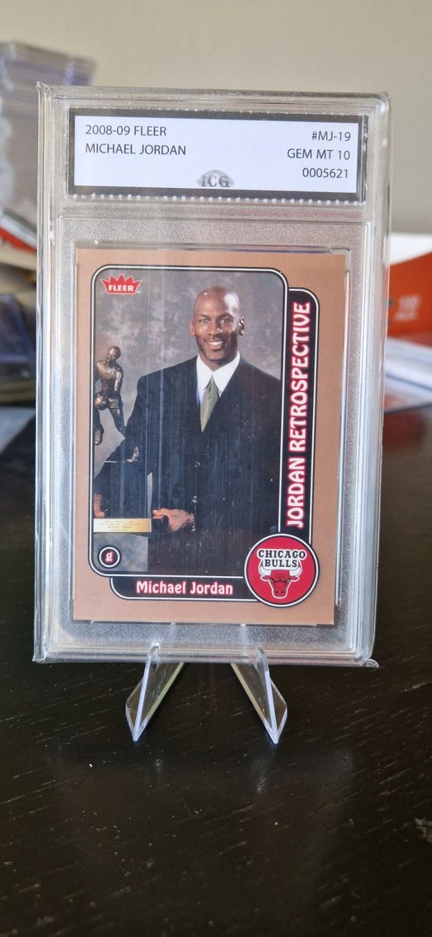 Carte collezionabili: Carte Michael Jordan gradée 10 – Usato da Lutry venduto da SwissBBCards