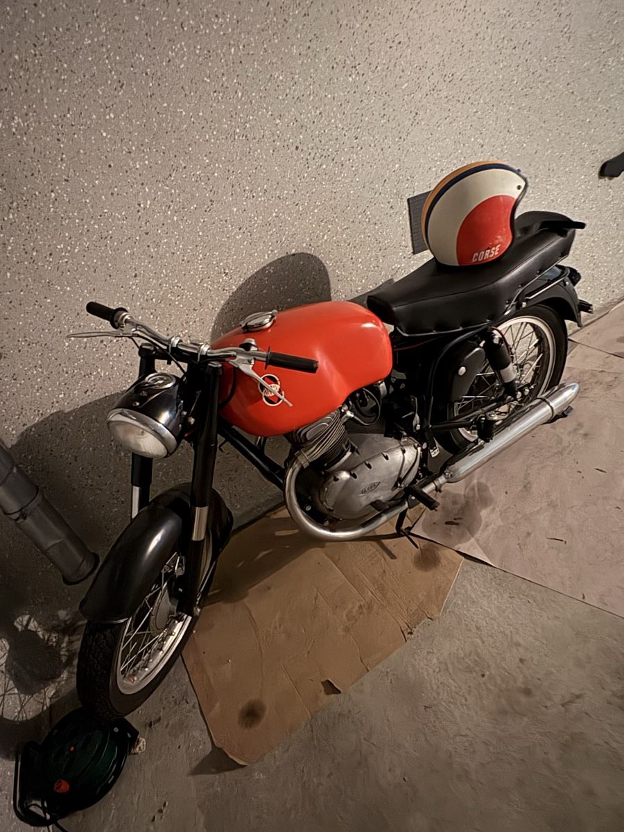 Gilera Strada: Gilera Oldtimer B250 – Usato da Oberwil-Lieli venduto da metal-works 1