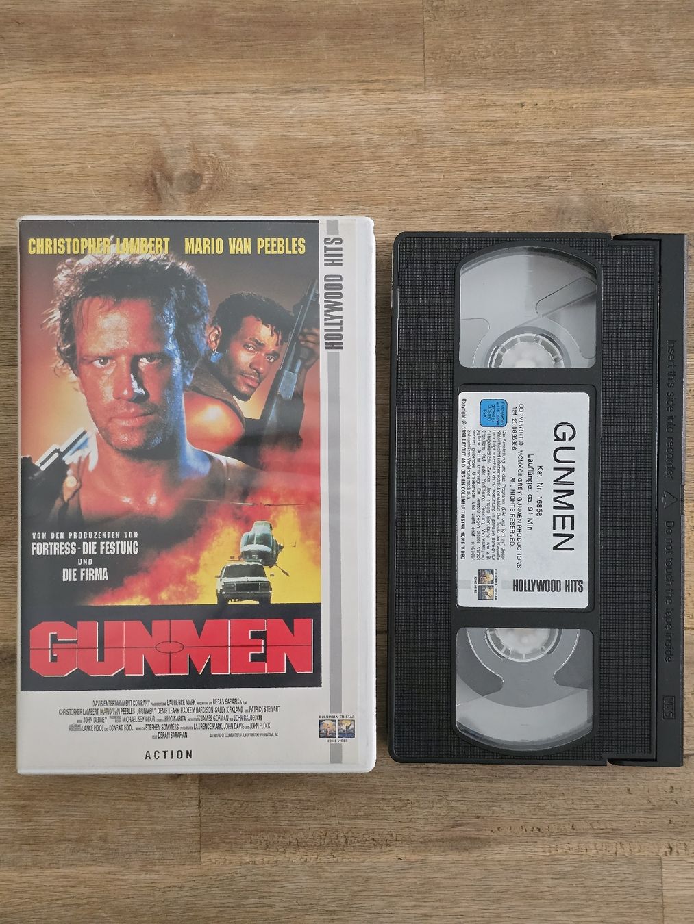 Alle VHS: Gunmen VHS Kassette - Action Film mit Christopher Lambert – Gebraucht aus Güttingen von Odhin