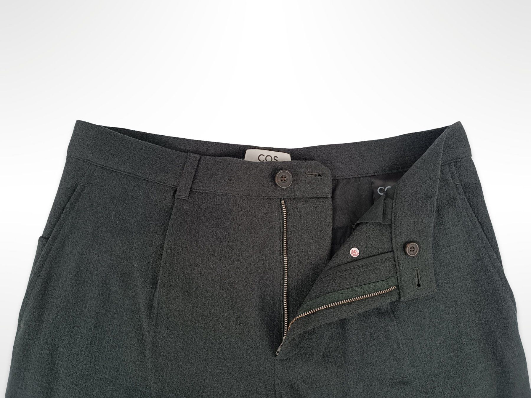 Cos Pantaloni: COS Stoffhose Anthrazit EUR 50 – Usato da Suhr venduto da Restwert_Suhr 3