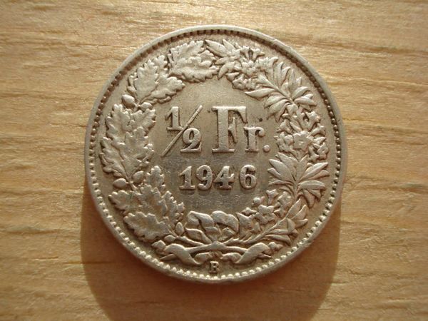 Tutti le monete: (A9)  1/2  Franken  1946  180° – Usato da Erlach venduto da Net-Coins