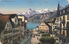 Brunnen SZ Blick auf den Vierwaldstättersee und Alpen Tram