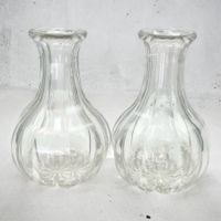 Paire de vases anciens en cristal taillé. Superbe état