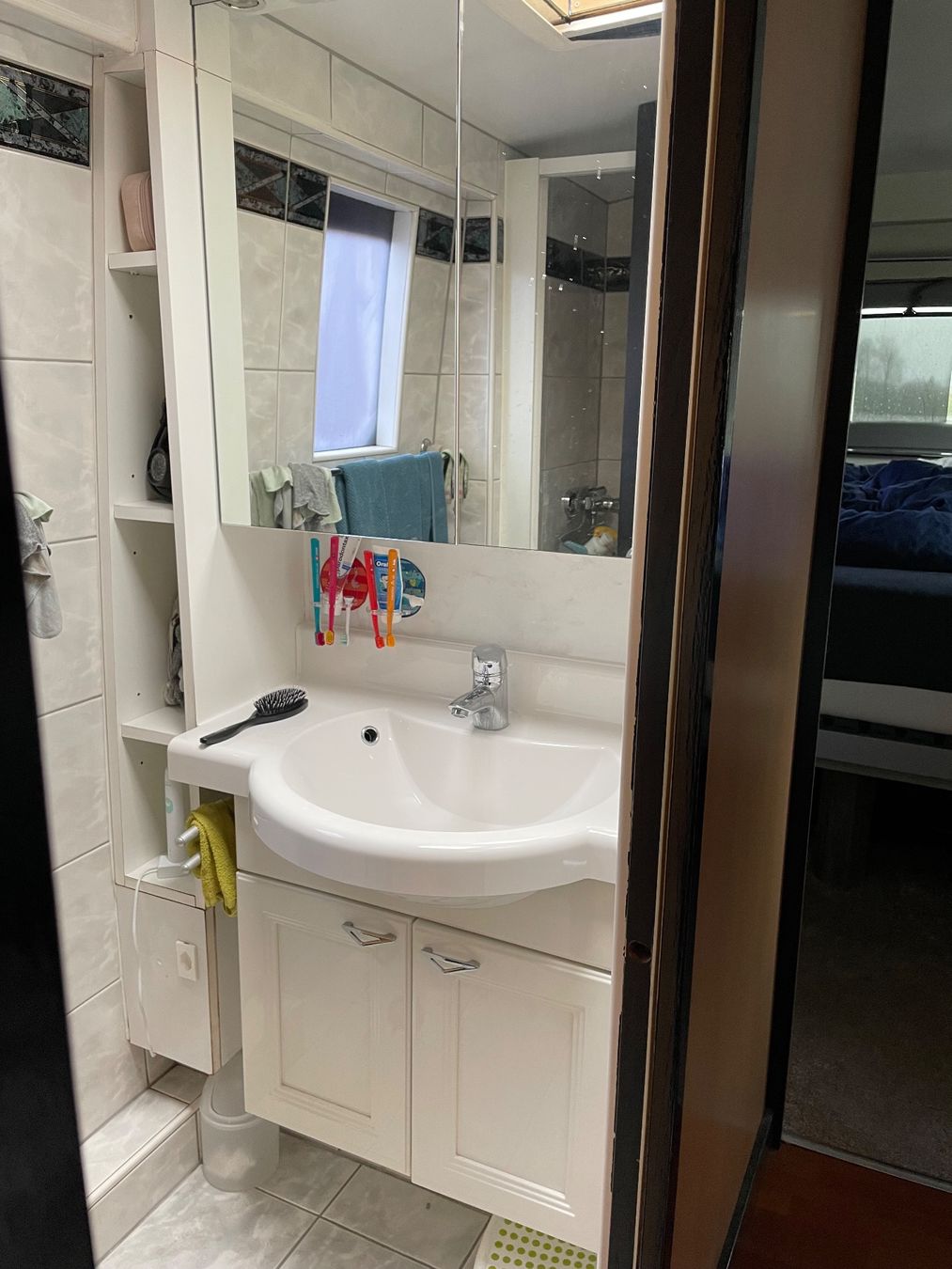 Mobilhome: Wohnmobil-Tinyhouse-Provisorium-Camper – Usato da Bergdietikon venduto da stefania_88 4