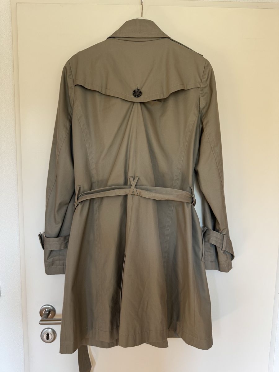 Comma Cappotti: Trenchcoat Comma Cotton size 42 – Usato da Turbenthal venduto da elizameise 1