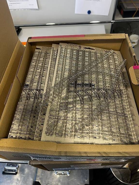 Machines à relier: RENZ Bindungsmaschine  – D'occasion à Holzhäusern ZG par Suki0308 2