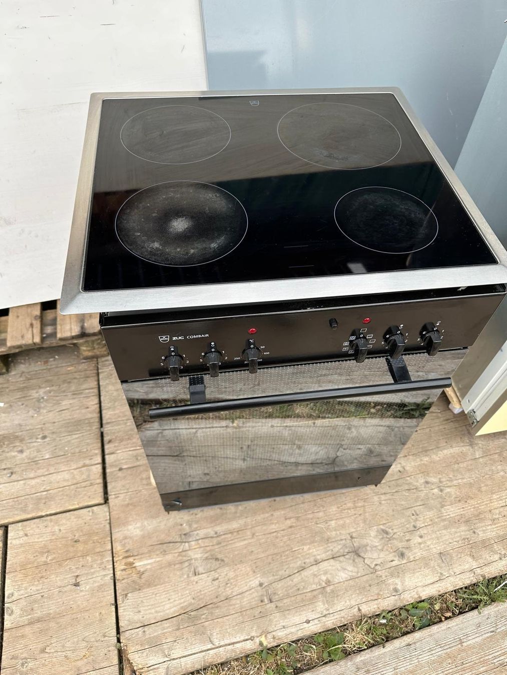 V-Zug Herde: Backofen mit Glaskeramik V-ZUG – Gebraucht aus Spreitenbach von Space_X 2