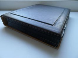 Lageralbum mit schweizer Briefmarken 61 Bildern