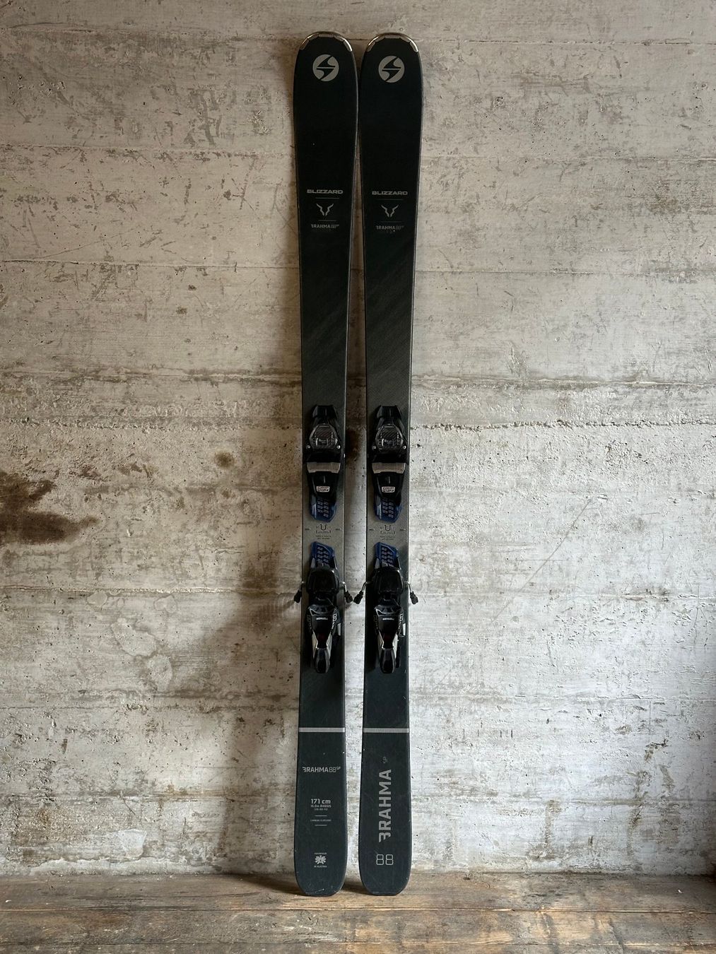 Blizzard Sci: Blizzard Brahma 88 Allmountain Ski 171CM – Usato da Emmenbrücke venduto da karkarkar