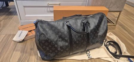 Louis Vuitton Keepall 55 mit Schulterriemen M40605