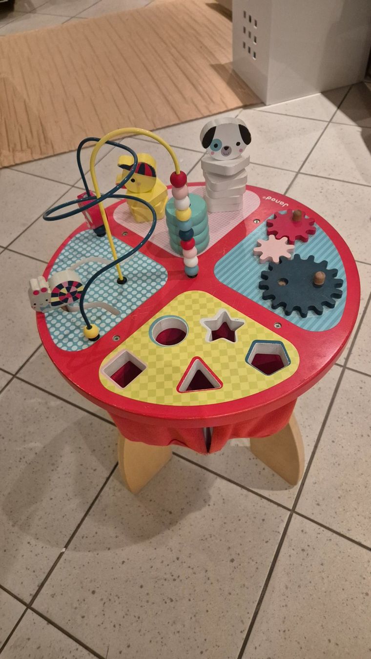 Janod Giocattoli: Janod - Table interactive BABY FOREST - PN: CHF 119.95 – Usato da Goumoens-la-Ville venduto da cfaIII 2