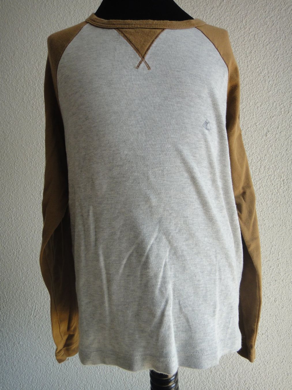 Petit Bateau Hemden, T-Shirts & Polos: T-Shirt "Petit Bateau" 10 Jahre – Gebraucht aus Winterthur von LemonTree5