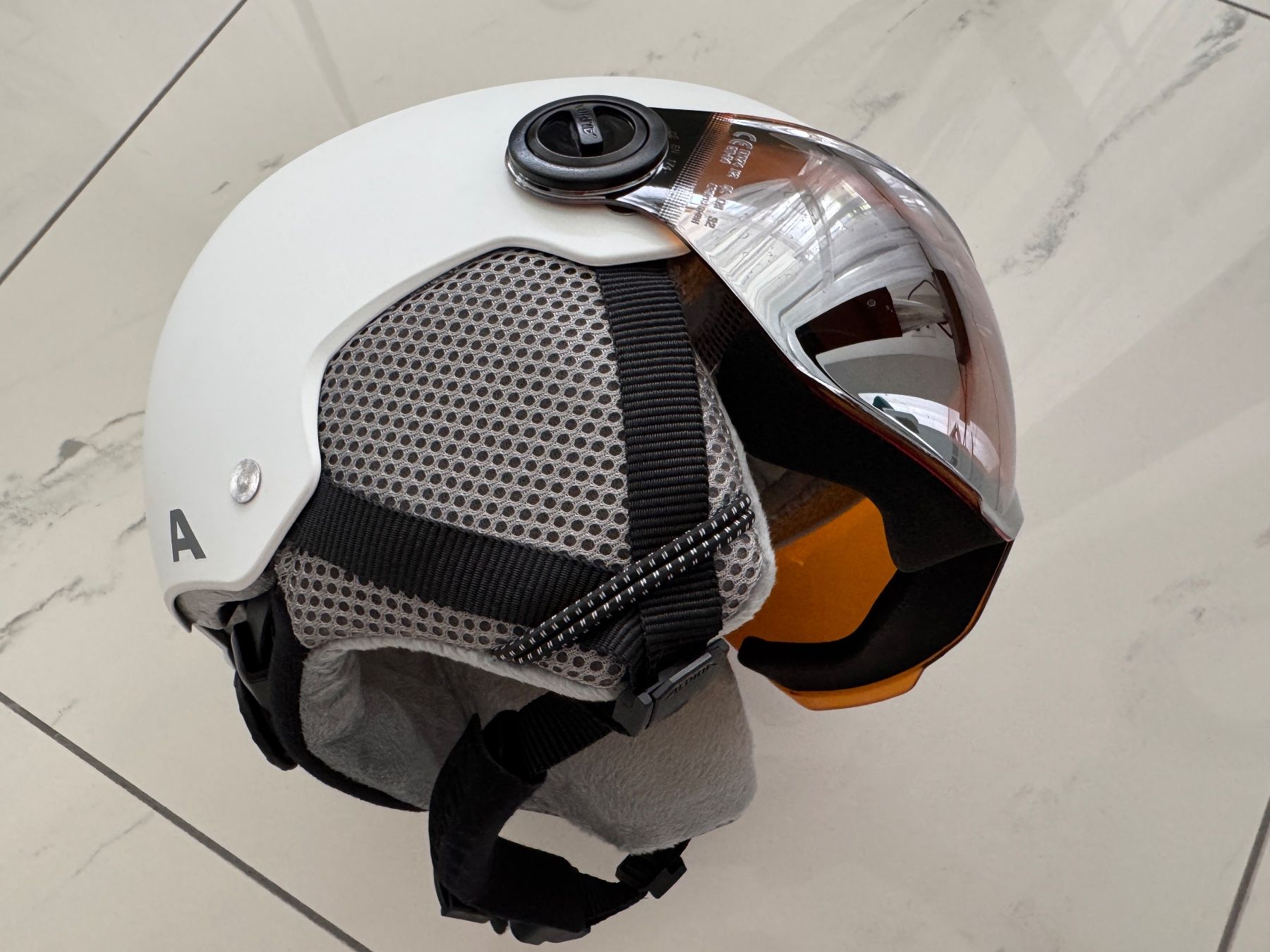 Alpina Helme & Visiere: Alpina Skihelm weiss mit edlem Design – Neu (gemäss Beschreibung) aus Hünenberg See von Rroger911 1