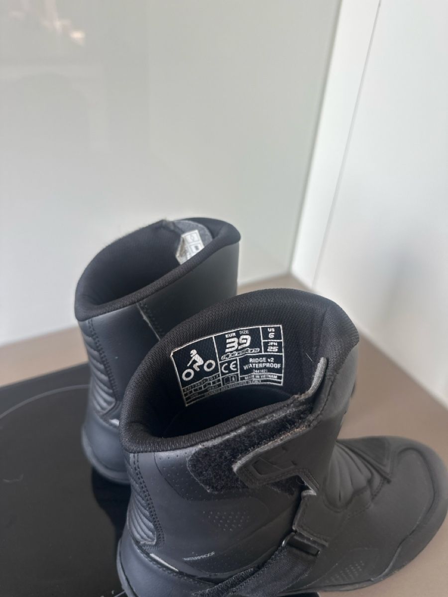 Alpinestars Scarpe da uomo: Motorradschuh Grösse 39 – Usato da Balzers venduto da Davo3 3