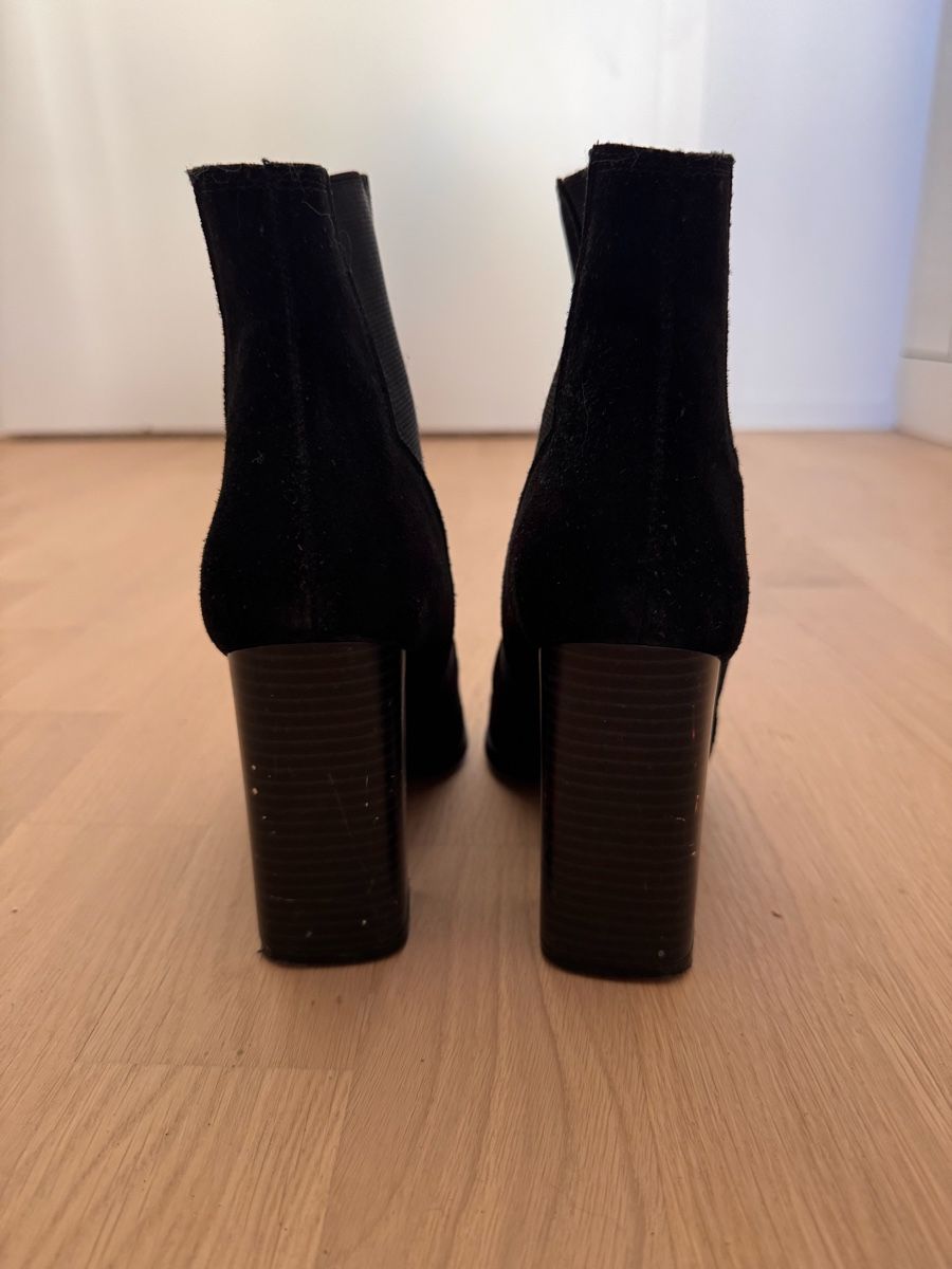 Scarpe da donna: Stiefel Gaudi schwarz Wildleder Grösse 37 – Usato da Dübendorf venduto da ClaraS. 5