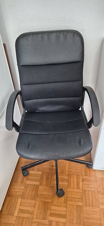 Ikea Sedie: Chaise bureau ikea – Usato da Versoix venduto da fte_d9w5