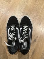 Vans Old Skool Sneakers Black White Size 7 (39)Used