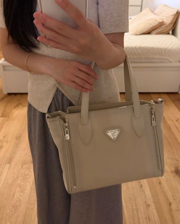 Mollerus Handtasche aus schönem Leder, gebraucht