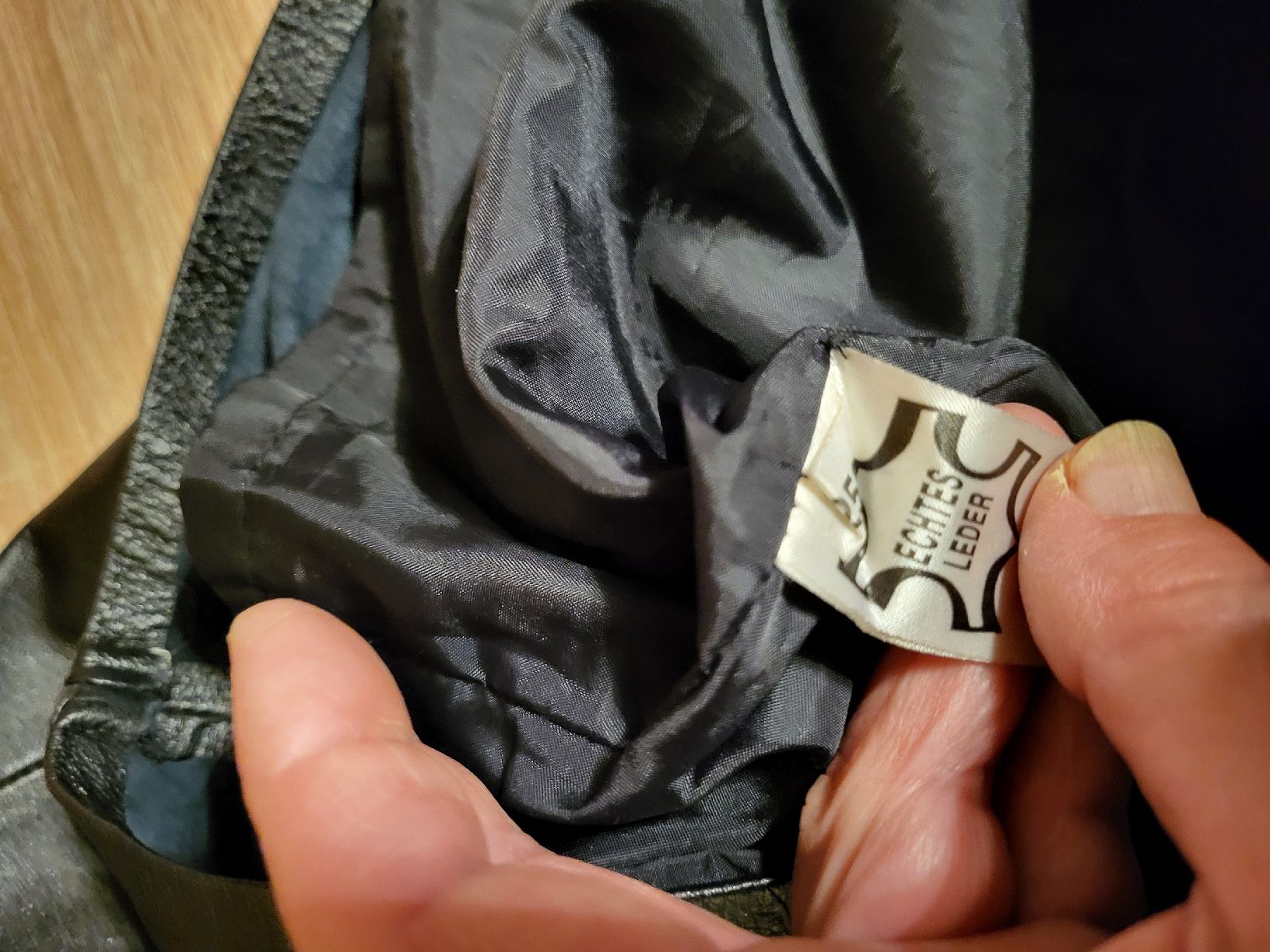 Gonne: Damen Leder Minirock gr. 42 – Usato da Schweizersholz venduto da fuchs06 4