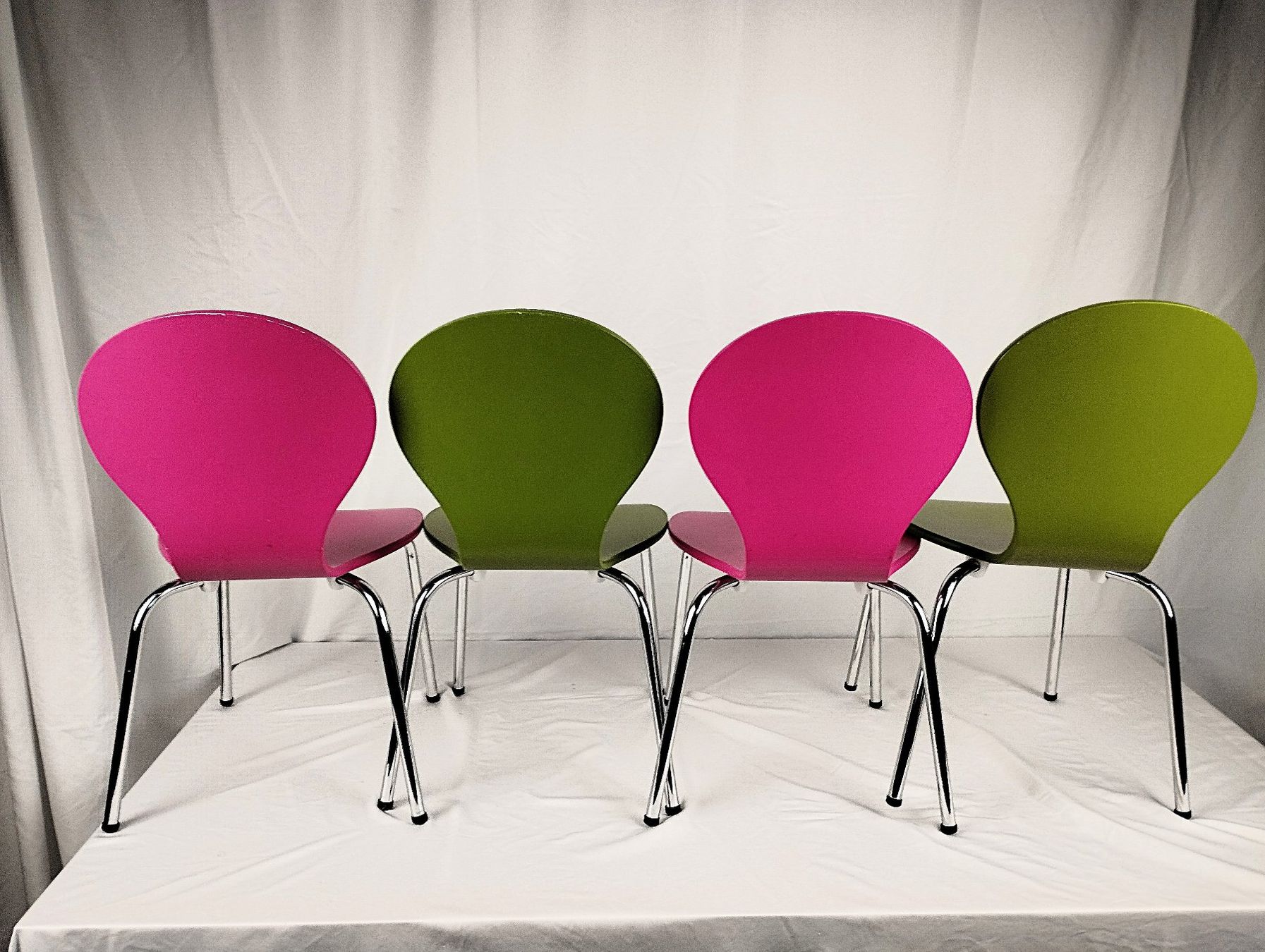 Chaises: Kinderstühle 4 Stk – D'occasion à Schübelbach par Restwert_Schubelbach 1