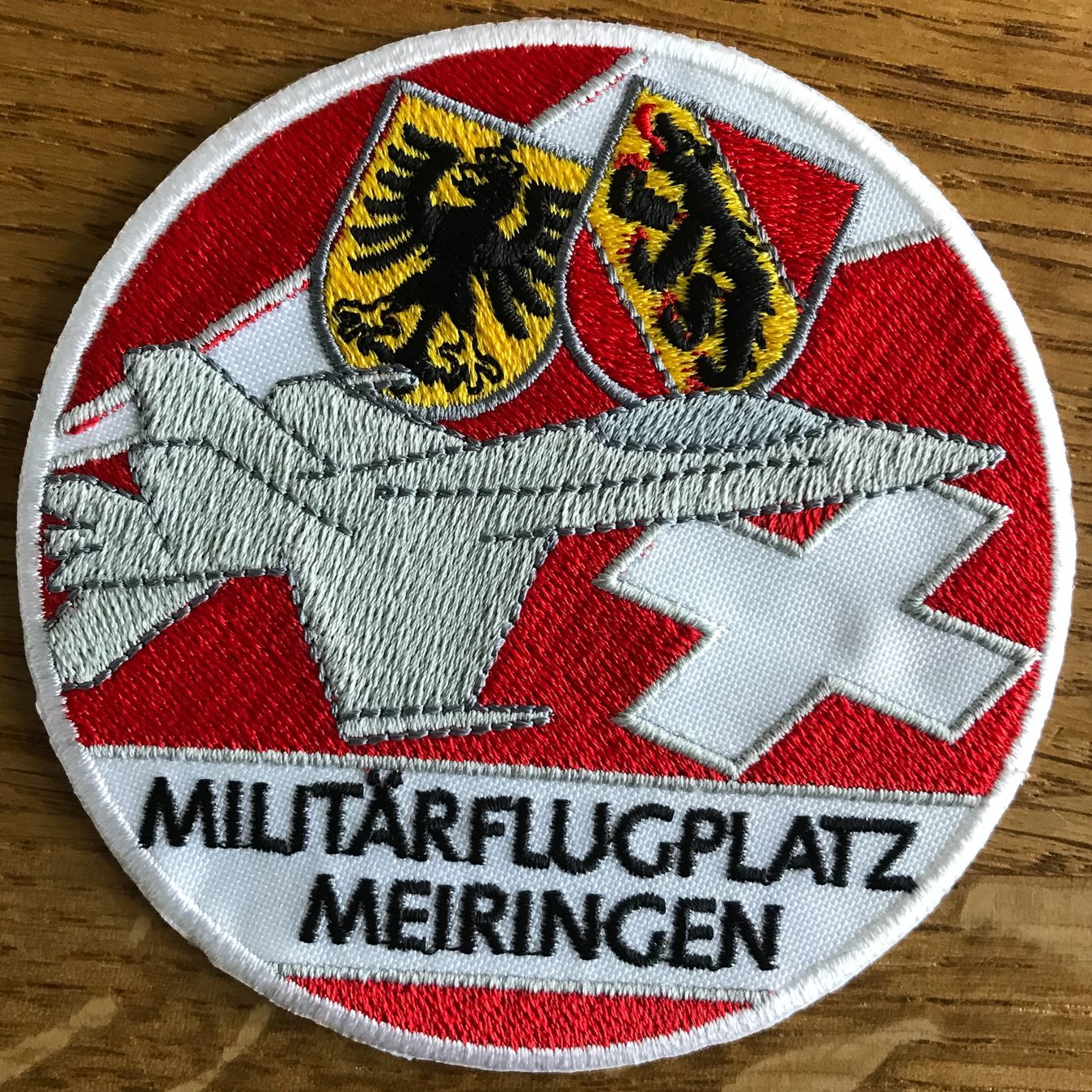 Armée suisse Insignes: Schweizer Luftwaffe Hornet Alpine Base Meiringen Patch – Neuf (Voir description) à Bern par mercandante
