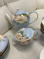 Porzellan Teeservice oder Kaffee blau mit Blumenmuster