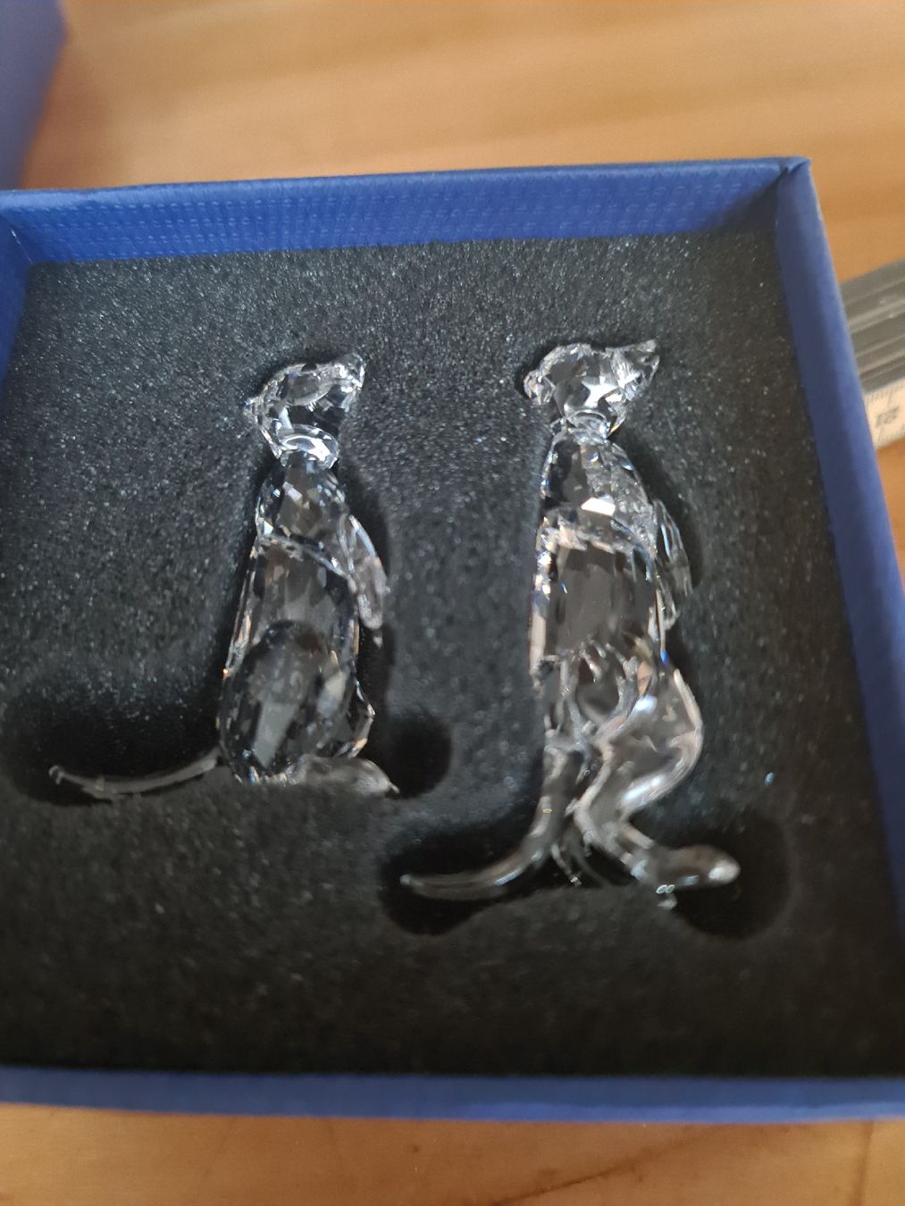Swarovski Statuette: Swarovski Figur Erdmännchen Originalverpackt  – Usato da henau venduto da Rockj 3