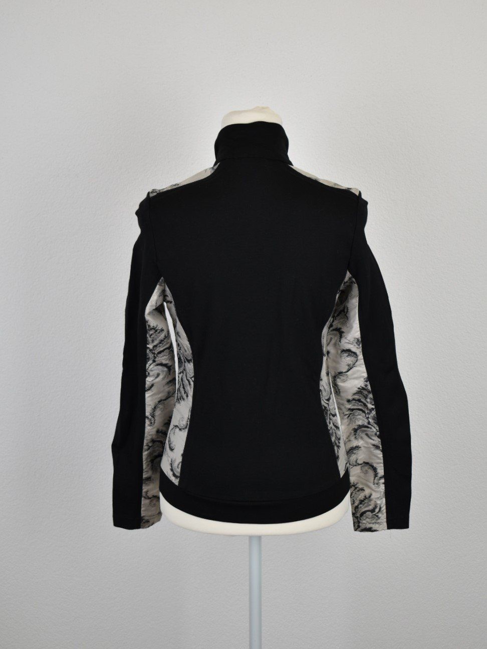 Airfield Giacche: Airfield Jacke Gr.34 – Usato da Nürensdorf venduto da 2ND_STORY 2