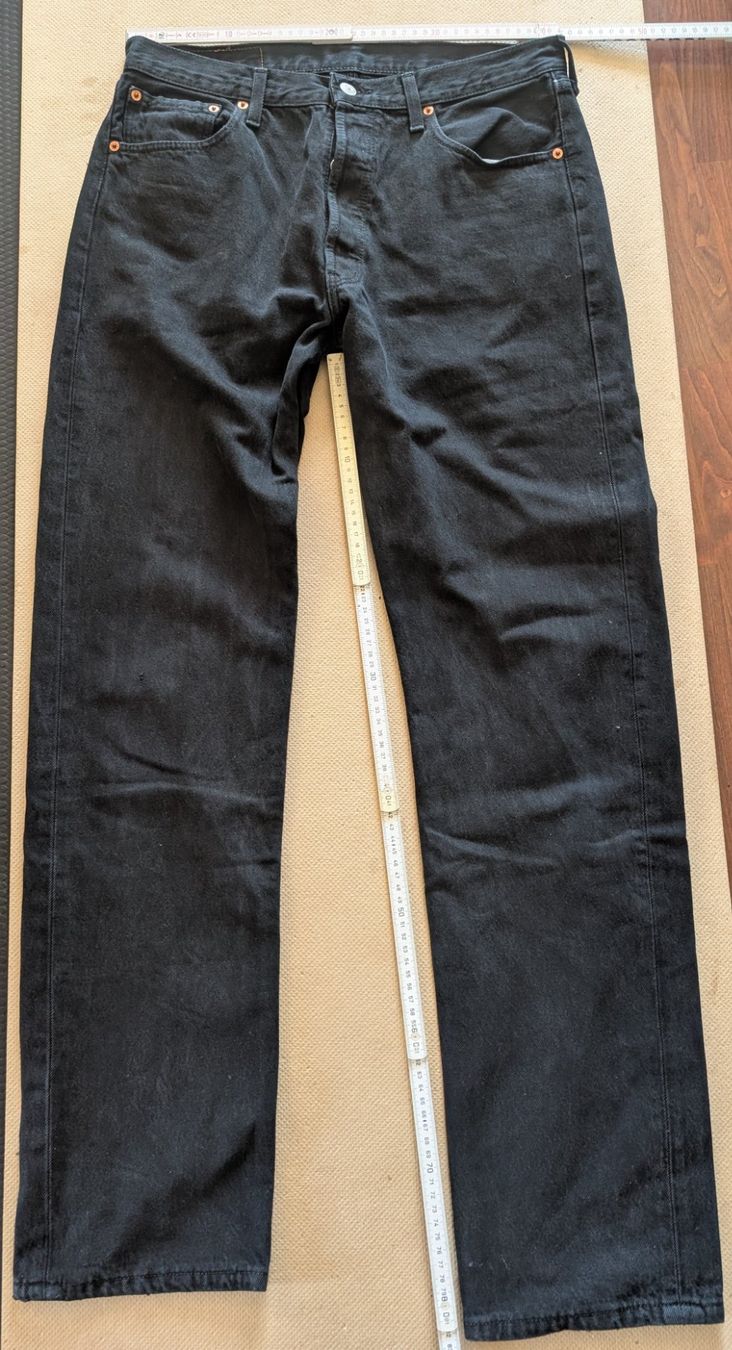 Levi's Jeans: Levis' 501 34/34 – Gebraucht aus COTTENS VD von Lunaebuyers