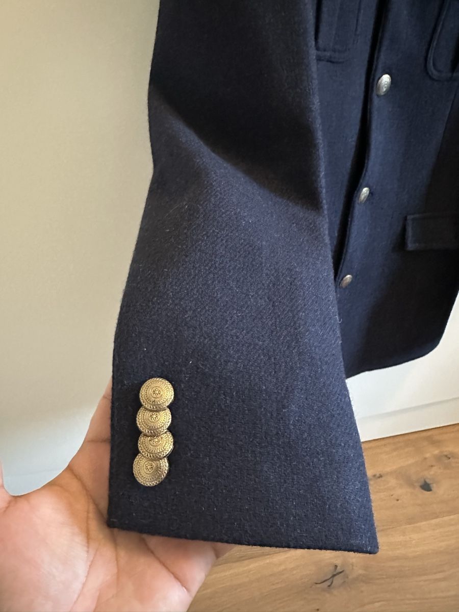 Cappotti: Wool Coat with Gold Buttons – Nuovo (secondo la descrizione) da Meilen venduto da kev_7dpz 2