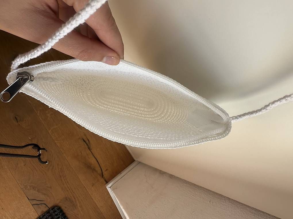 Sacs femmes: Tasche  – Neuf avec emballage d'origine à Läufelfingen par eve_jx7d 3