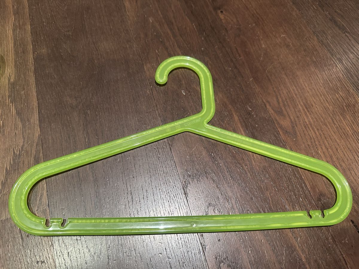 Ikea Kleiderbügel: Kinder Kleiderbügel – Gebraucht aus Wangen b. Olten von kellybundy31 1