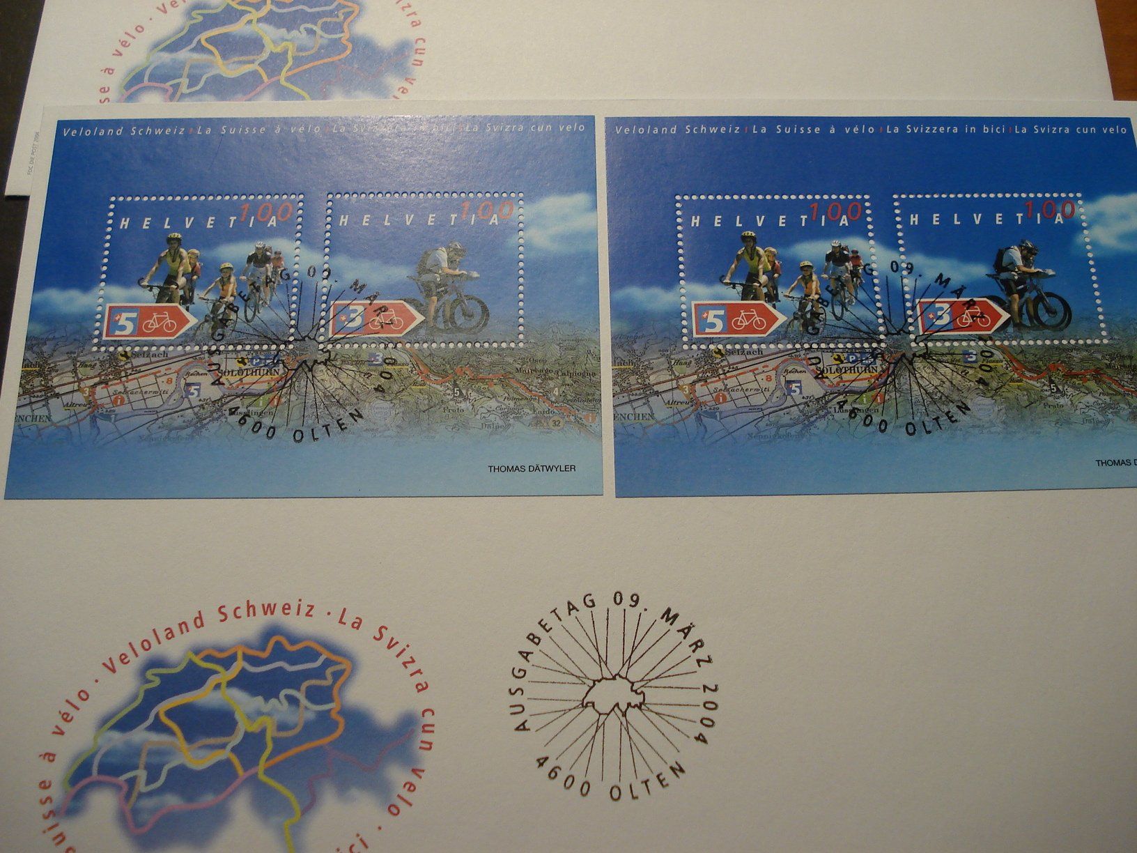 Tous les timbres: Block Veloland Schweiz 2004, 2 FDC, 2 versch. Farben – D'occasion à Niederwil AG par morostahu