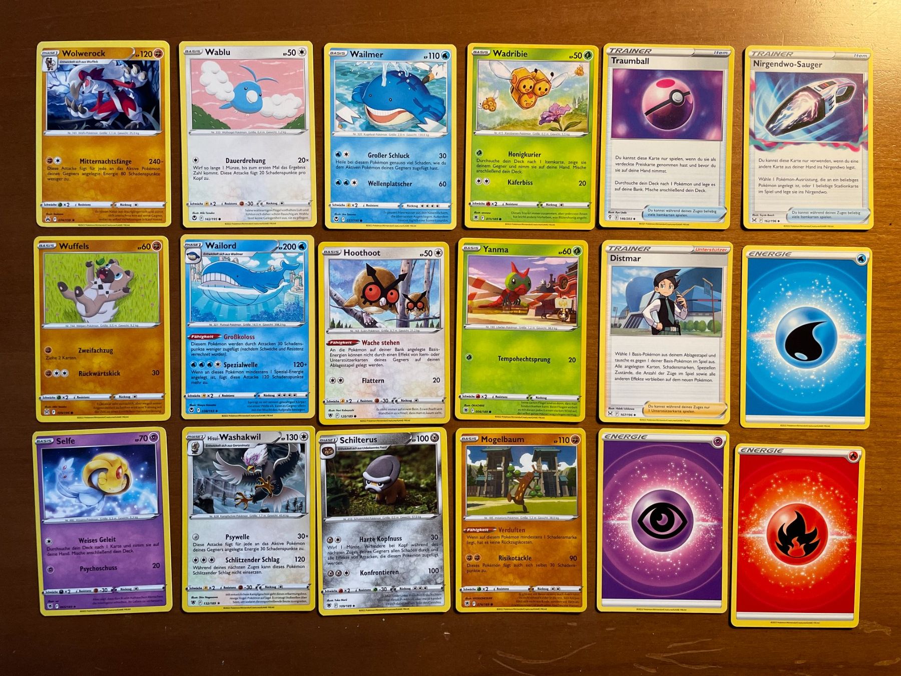 Pokémon Carte collezionabili: Pokemon Karten Set (Versand gratis) – Nuovo (secondo la descrizione) da Chur venduto da Angerson
