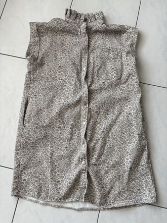 Kleid mit Leo Muster