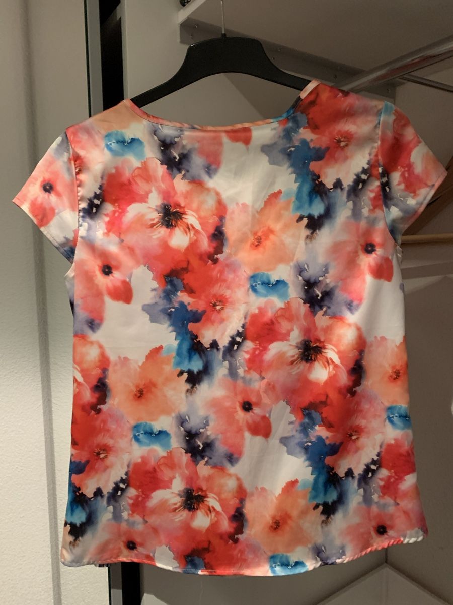Blusen: Schöne elegante Damenbluse Grösse M – Gebraucht aus Ostermundigen von des_t9vv 3